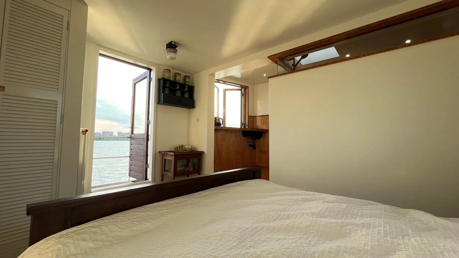 Casey'S Lake View House Boat Amsterdam Netherlands