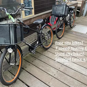  Bed & Breakfast Houseboat With Water Terrace, Free Parking, Free Bikes & Fast Wifi