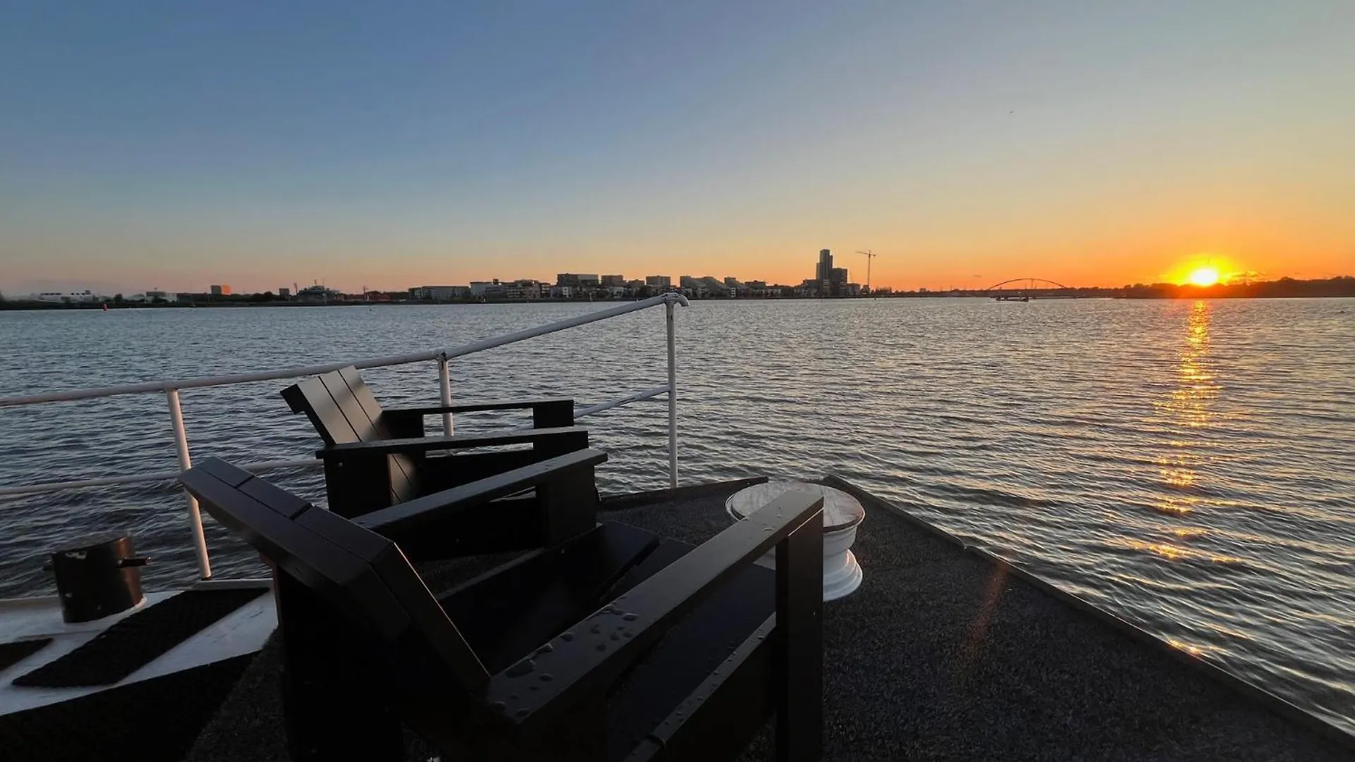 Casey'S Lake View House Boat 阿姆斯特丹 0*,