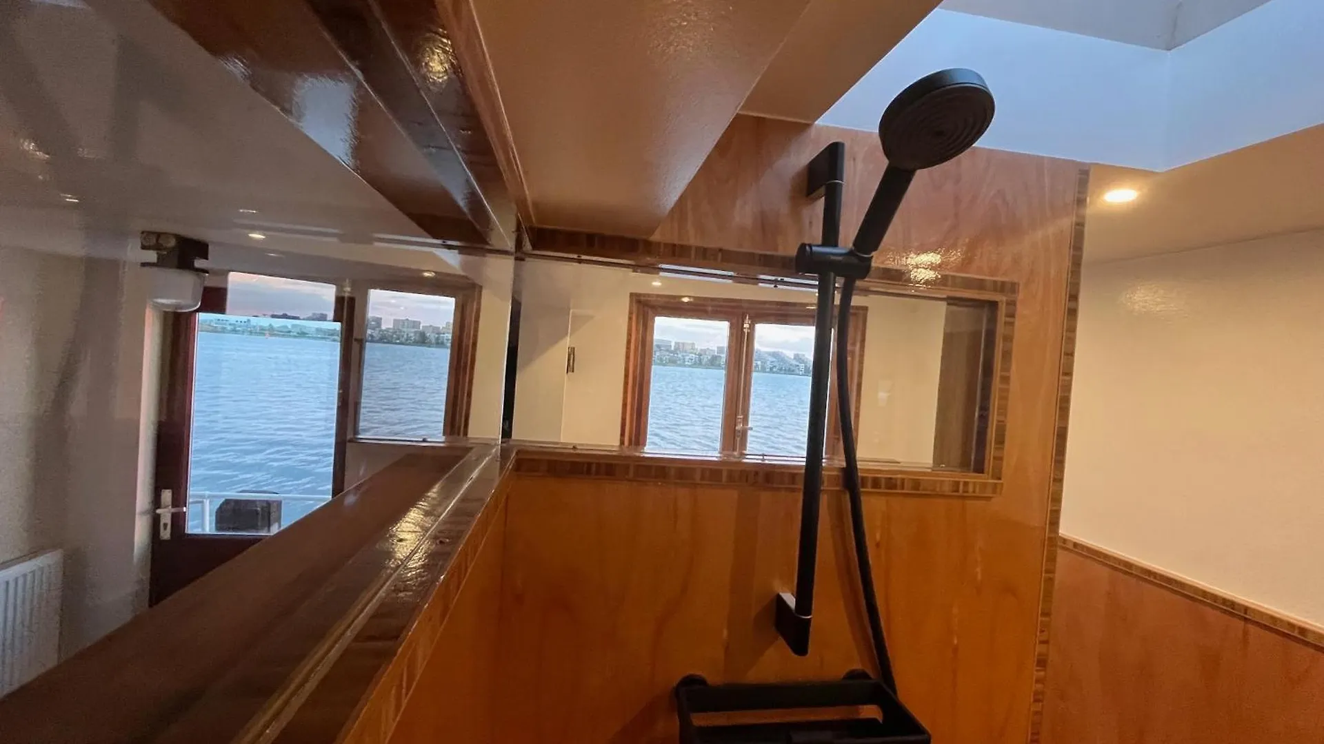 住宿加早餐酒店 Casey'S Lake View House Boat 阿姆斯特丹