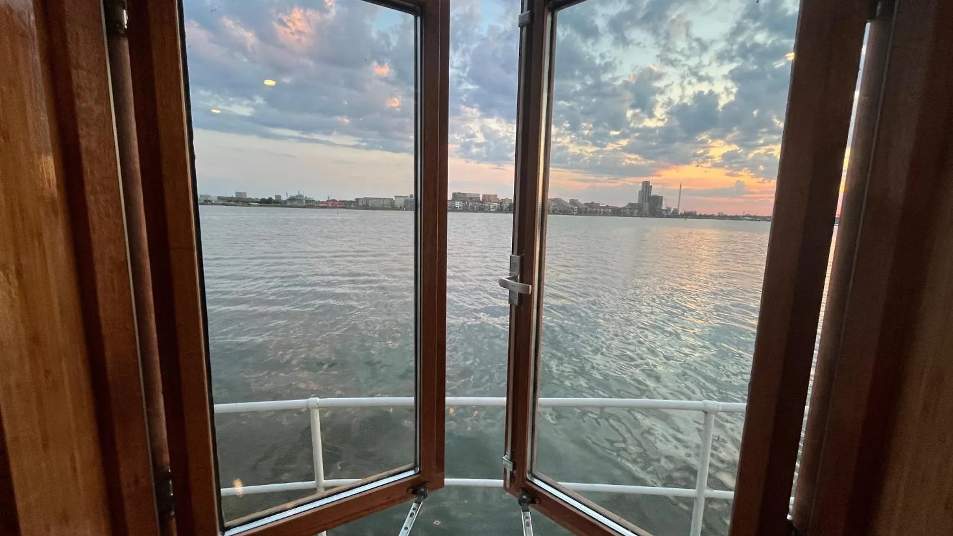 Casey'S Lake View House Boat 阿姆斯特丹